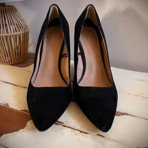 Express Black Suede Pointed Heels